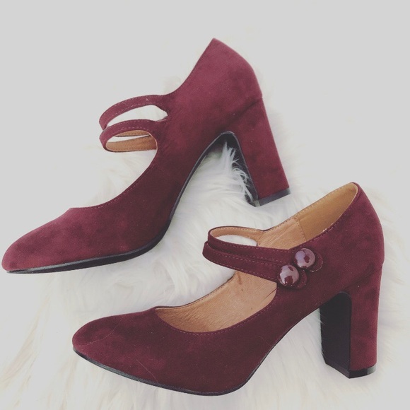 Modcloth Shoes - ModCloth Chelsea Crew Olivia Pumps Size 39 (9 US)